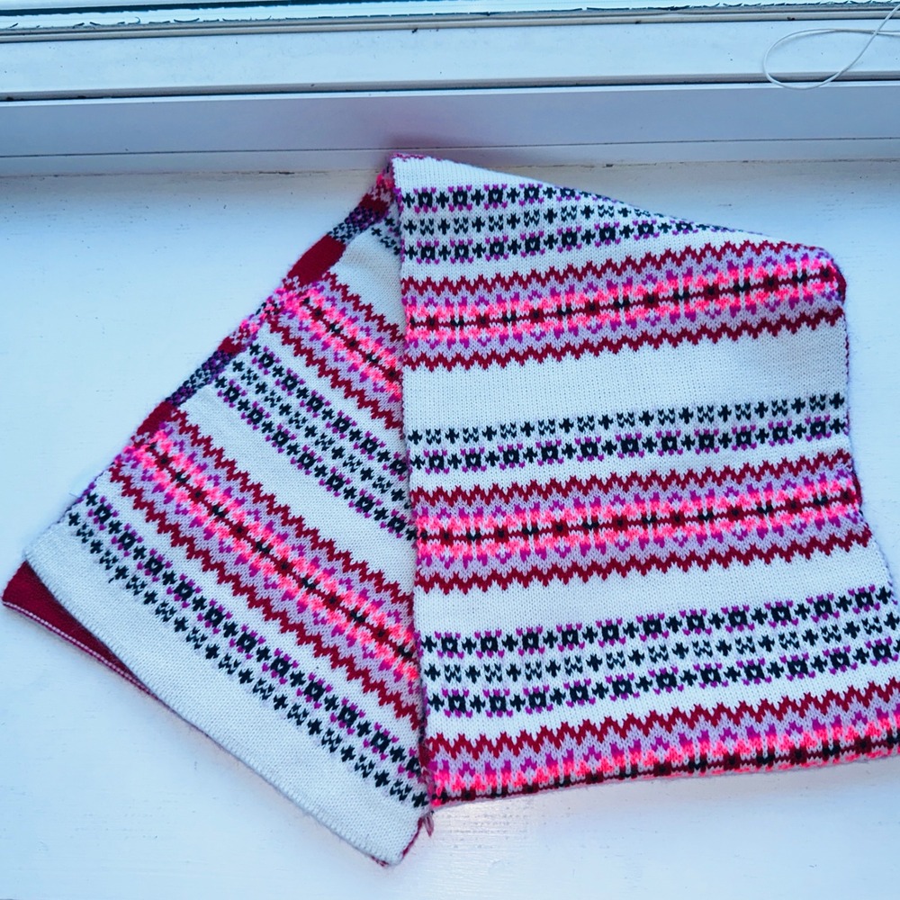 Gap Pink Red Fair Isle Knit Scarf Soft Winter Wrap